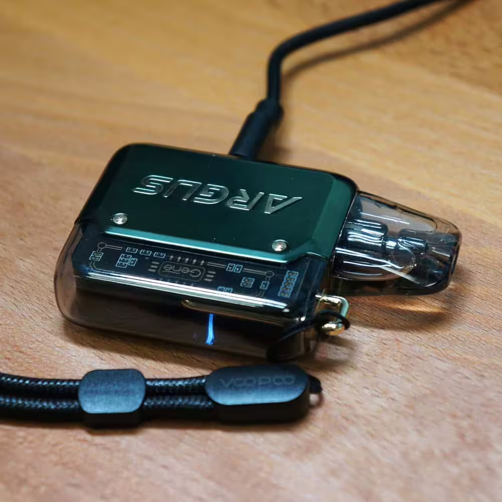 VooPoo Argus P1 Charging