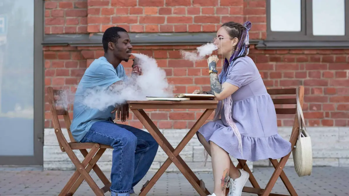 How to Vape a Disposable